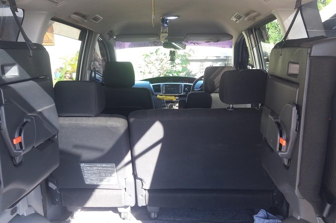 Airport Round-trip Transfer St. Lucia - A calmer start at Hewanorra International Airport
