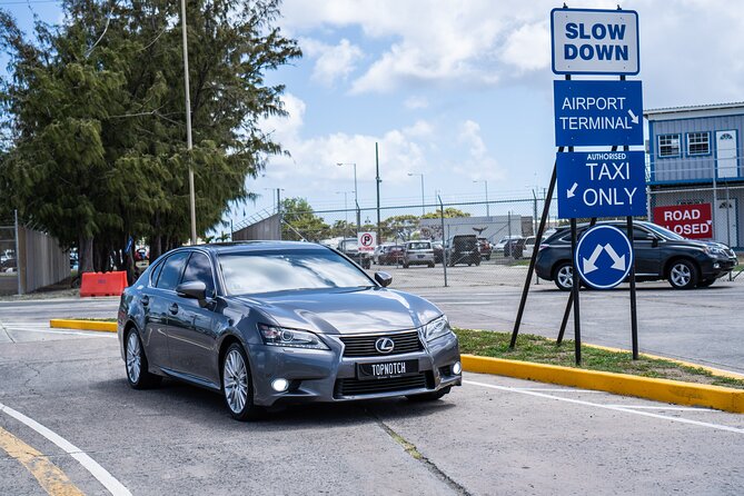 Fast Track Service (Expedited Arrival) with One Way Airport Transfer. - Key points to know before you book