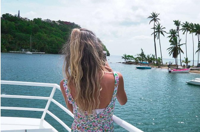 Ferry Transfer from Hewanorra Airport to Saint Lucia Resorts - Drinks, Snacks, And The Practical Comforts