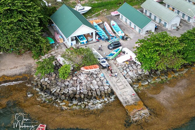 Lunch break,Mud Bath,Water Fall & beach break group tour - The waterfall supplies a cool finish
