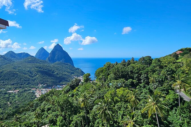 Private Island Tour St. Lucia - Marigot Bay, the famous hurricane cove