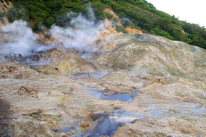 Private La Soufriere Drive-In Volcano Minibus Tour St Lucia - What this St Lucia tour is really offering