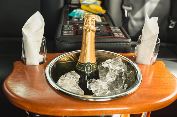 Private Luxury Transfer - Round Trip (Hewanorra International Airport UVF) - Who Will Appreciate This Service Most?
