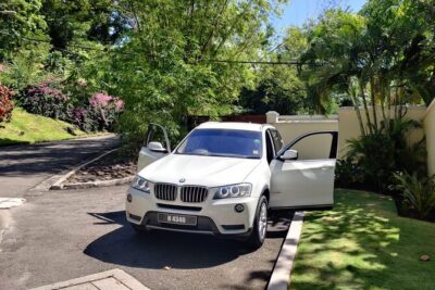Private Round Trip Airport (UVF) Transfer: Luxury SUV