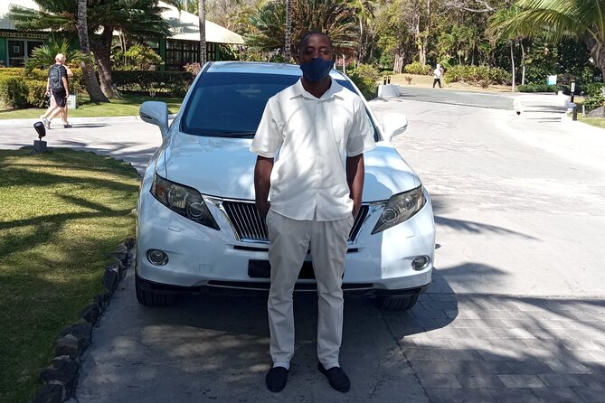 Round Trip St. Lucia Private Airport Transfers - UVF - Finding your driver at UVF