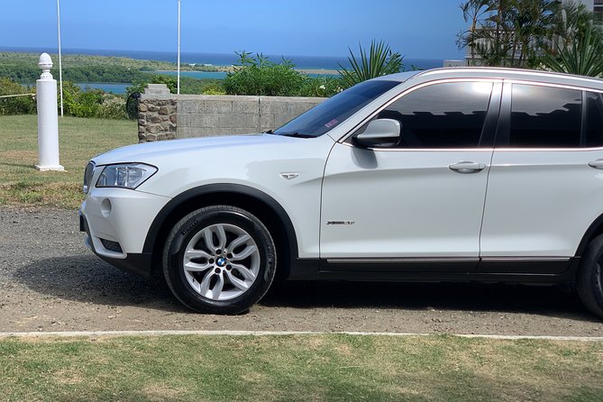 Sandals Hotels Luxury Transfers with Fast Track VIP Service (Roundtrip) - Winding roads and motion sickness