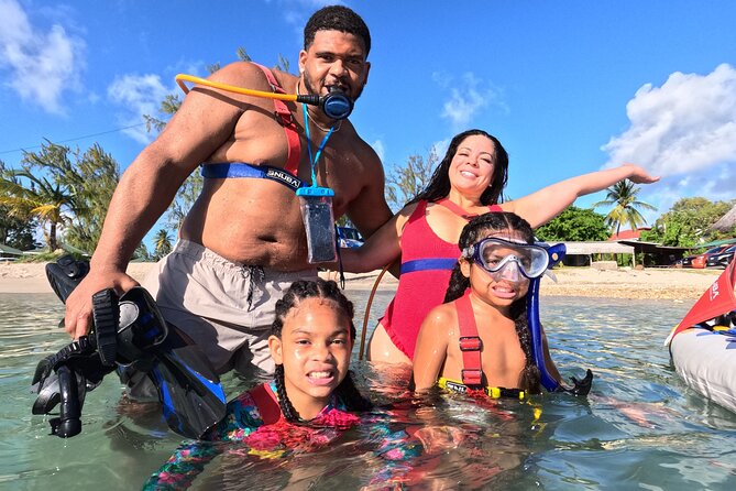 SNUBA Saint Lucia - Getting into the water near Pigeon Island