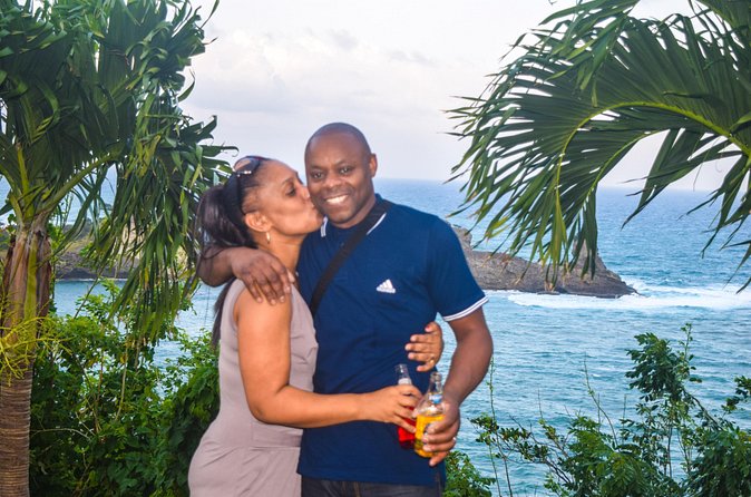 St Lucia Airport Transfer Roundtrip from Hewanorra (UVF) - Who will get the most from this transfer?