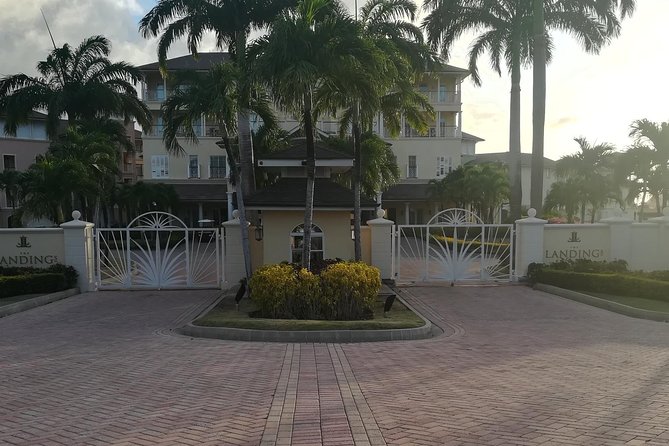 St Lucia Airport Transfer to The Landings - Hewanorra (UVF) & GFL Airport (SLU) - What the $47.60 price really buys