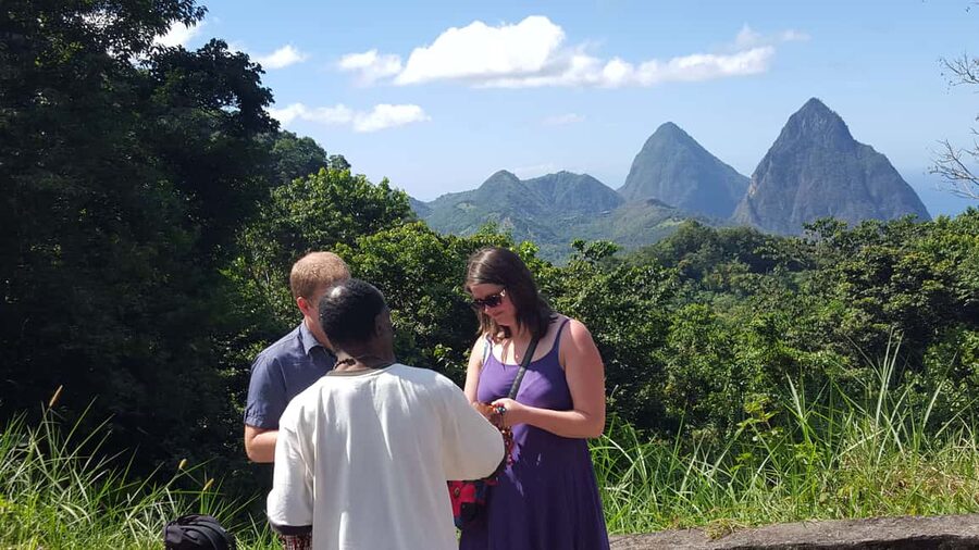 St Lucia: Gros Piton 4-Hour Guided Hike - Hotel pickup and the long road south