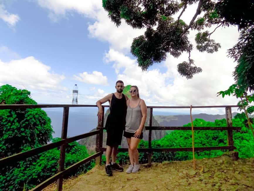 St. Lucia: Highlights Tour with mud baths and waterfalls - Castries and Derek Walcott Square: a quick introduction