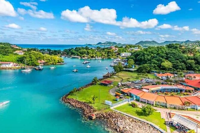St. Lucia Land and Sea Tour - Soufriere Bay lunch: the taste of the island