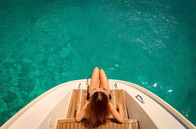St. Lucia Luxury Sunset Cruise From Castries - Drinks from the premium bar