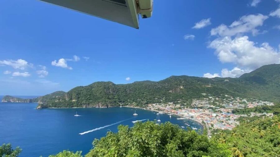St. Lucia: Private Customizable Day Tour with Driver - Choosing between volcanic sights and coastal views