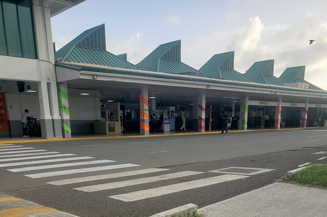 St. Lucia Private Transport - Clean Cars, Smooth Driving, And A Friendly Welcome