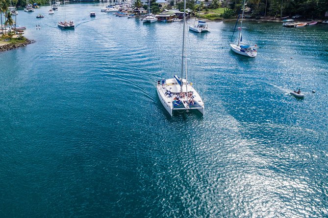 St Lucia Roundtrip Transfer: Hewanorra International Airport - The drivers add value, but service can vary