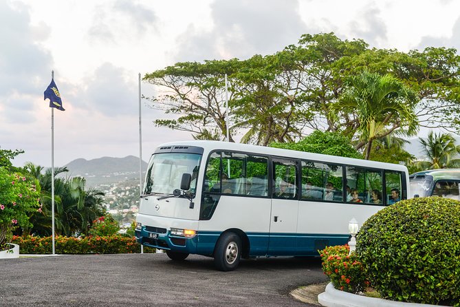 St Lucia Roundtrip Transfer: Hewanorra International Airport - The south-to-north drive takes about 90 minutes