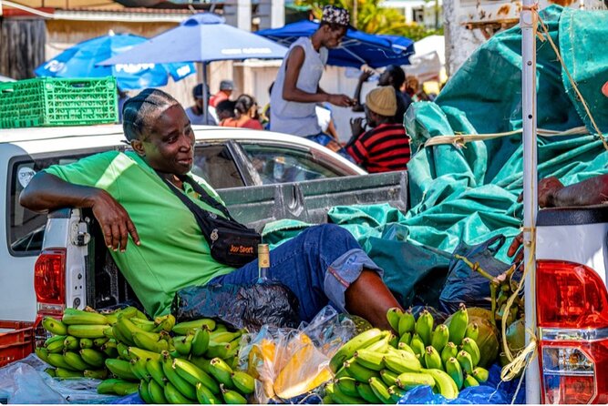 St Lucia Shopping Therapy Experience - What the guide adds to the shopping