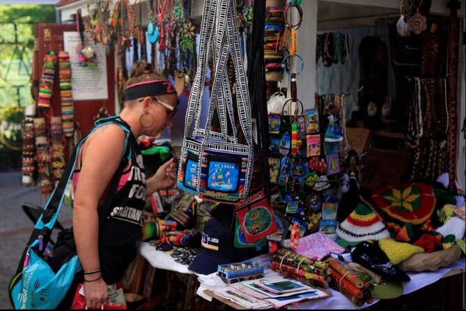 St Lucia Shopping Therapy Experience - Who will enjoy this experience most?