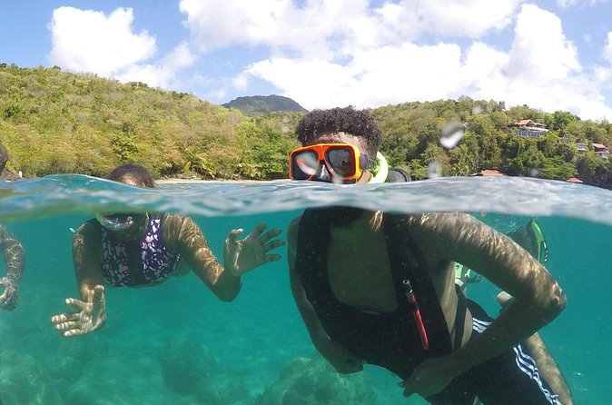 St Lucia Snorkeling Tour with Lunch - Lunch between the snorkeling sessions