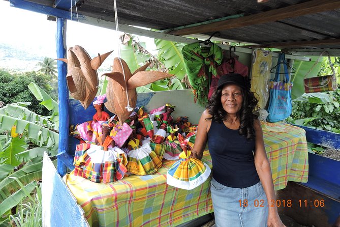 St Lucia Sunday's Tour - The Pitons appear before Soufriere’s main attractions