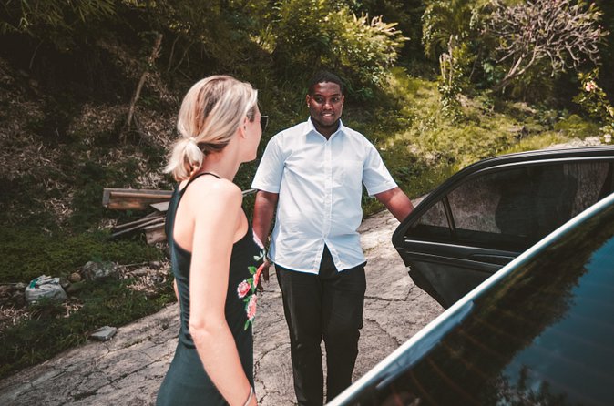 St. Lucia West Coast Airport Transfer - See The Pitons - What the drive feels like on winding roads